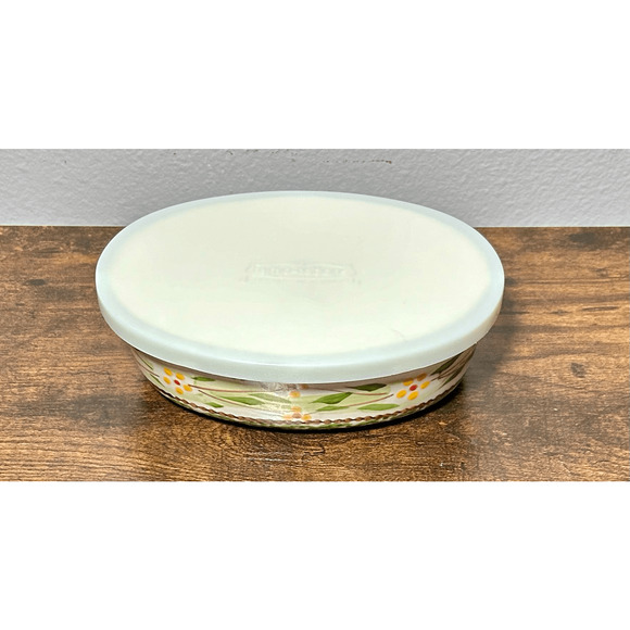 QVC Temp-tations by Tara Old World Green Oval Baker (7”) w/ lid - Picture 3 of 11